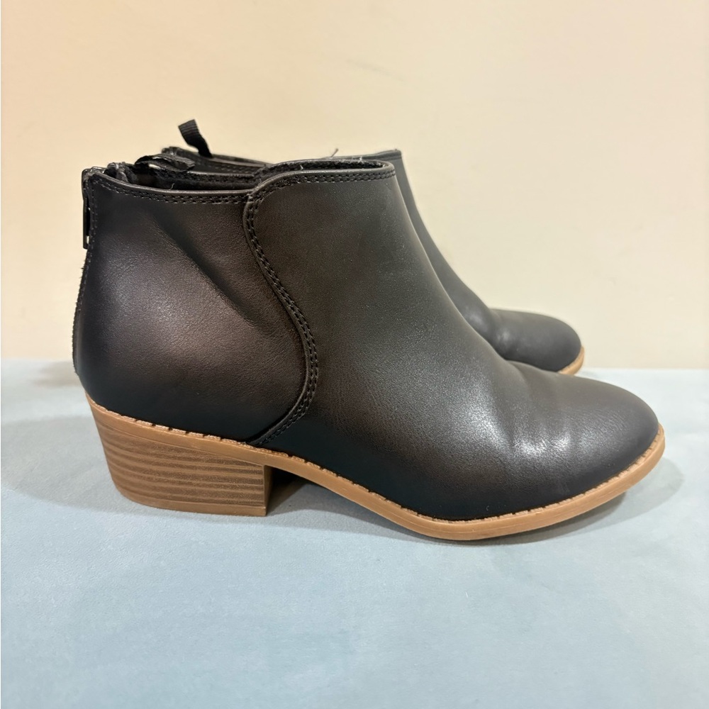 Old Navy Black Booties girls size 3